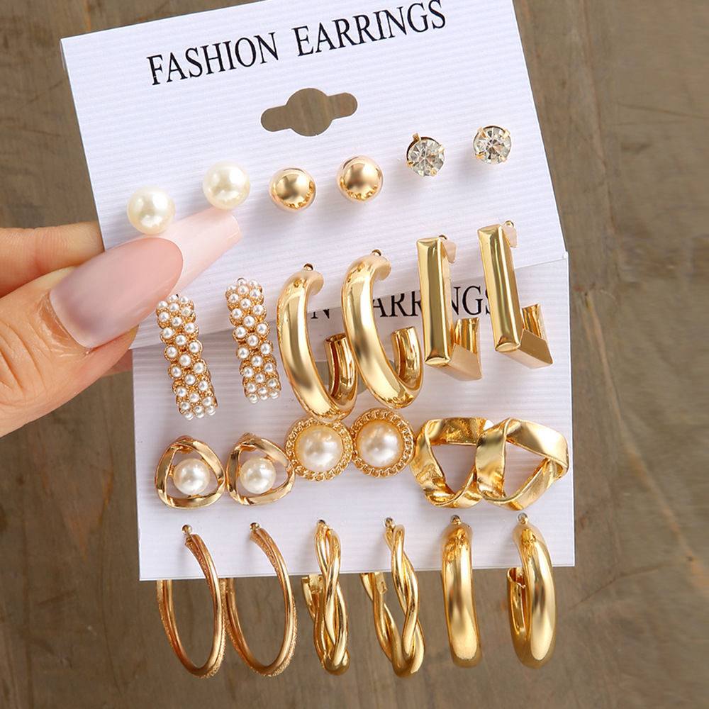 Elegant Gold Earrings Collection