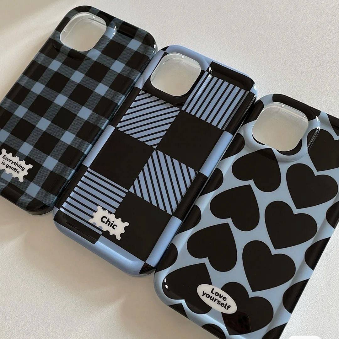 Checkered Chic Cases