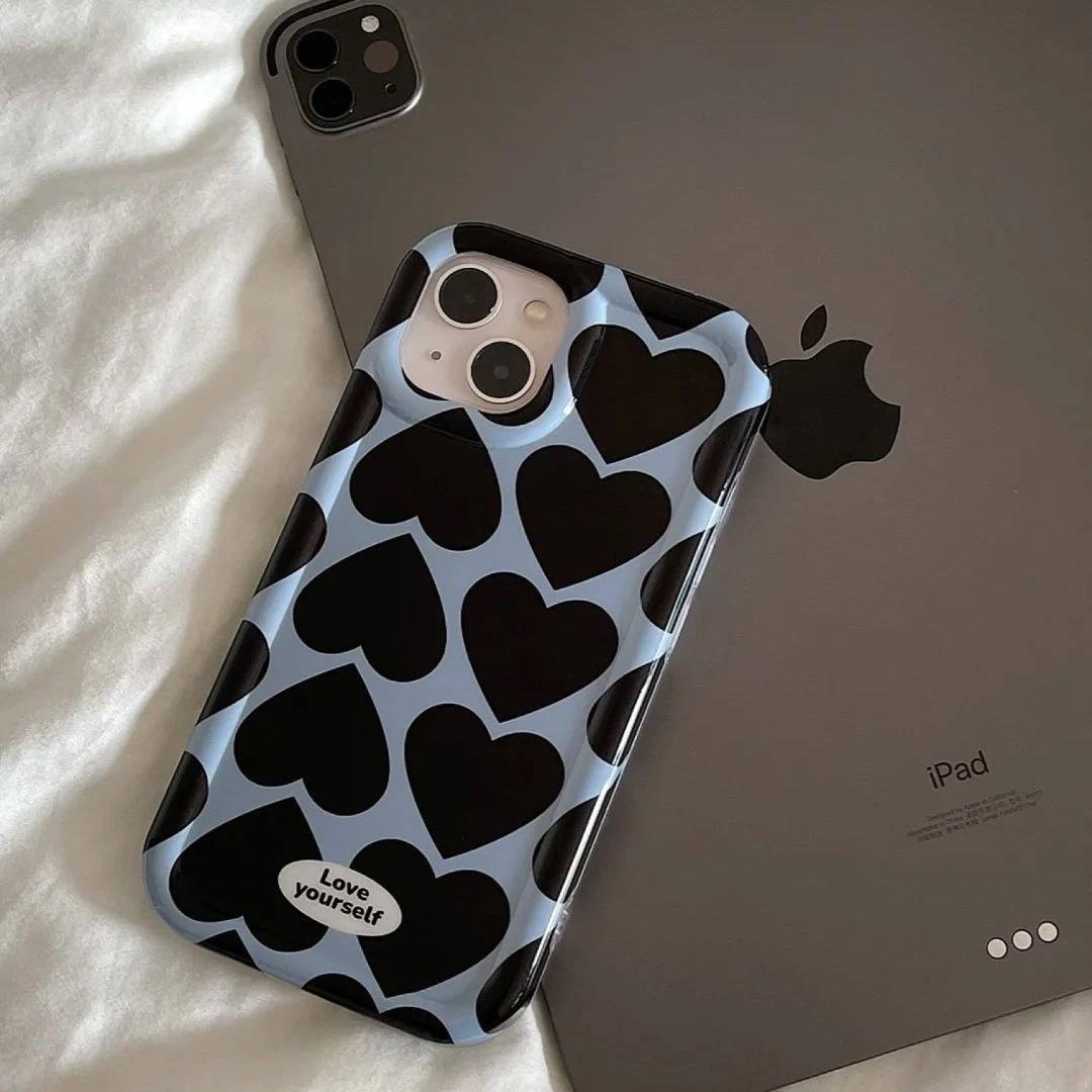 Checkered Chic Cases