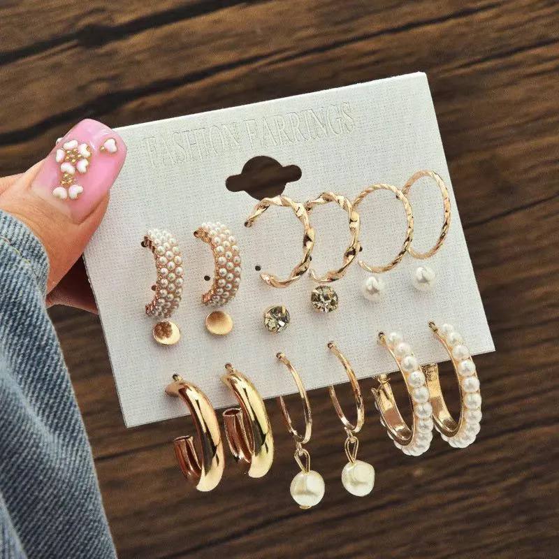 Elegant Gold Earrings Collection