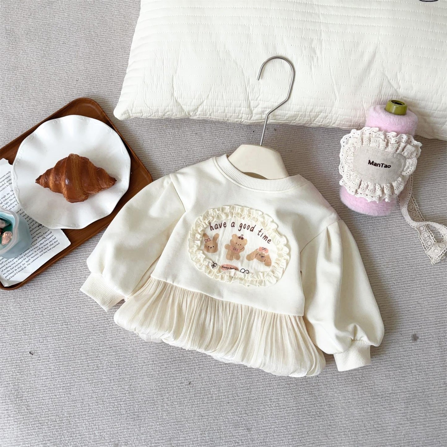 Teddy Frill Charm Sweatshirt